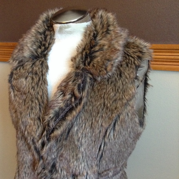 REVERSIBLE VEST faux fur and suede S (B6) - Picture 2 of 6
